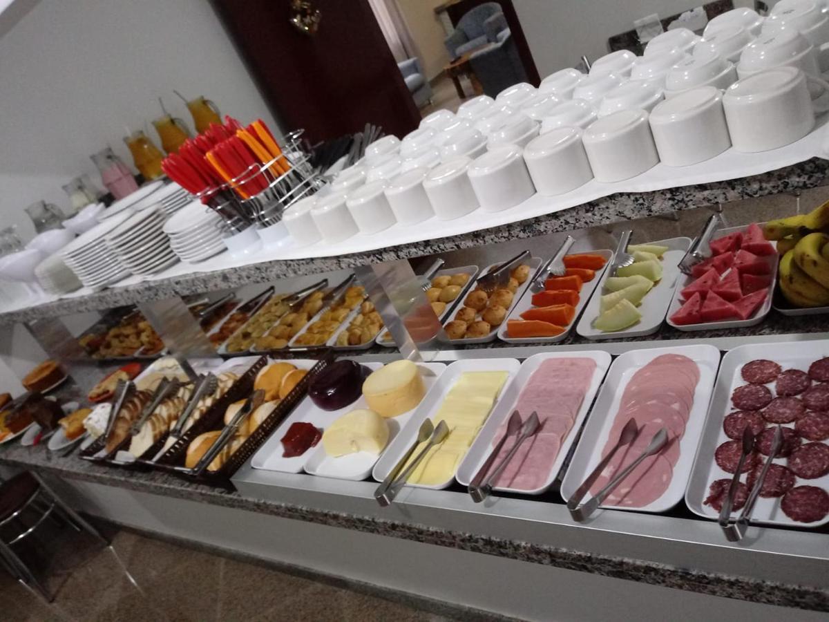 Giroto Hotel Realeza Экстерьер фото