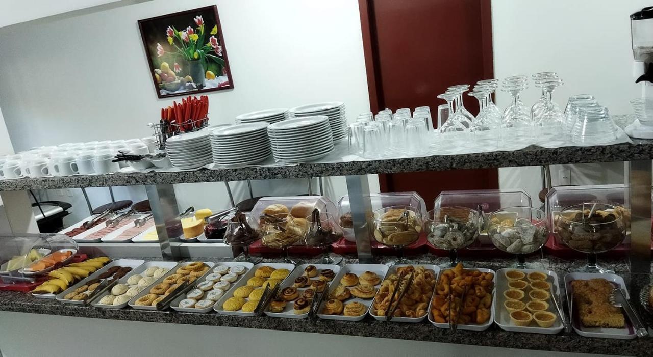 Giroto Hotel Realeza Экстерьер фото